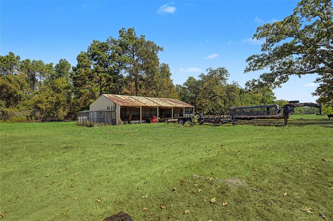 Photo of 3233 N State Highway 19