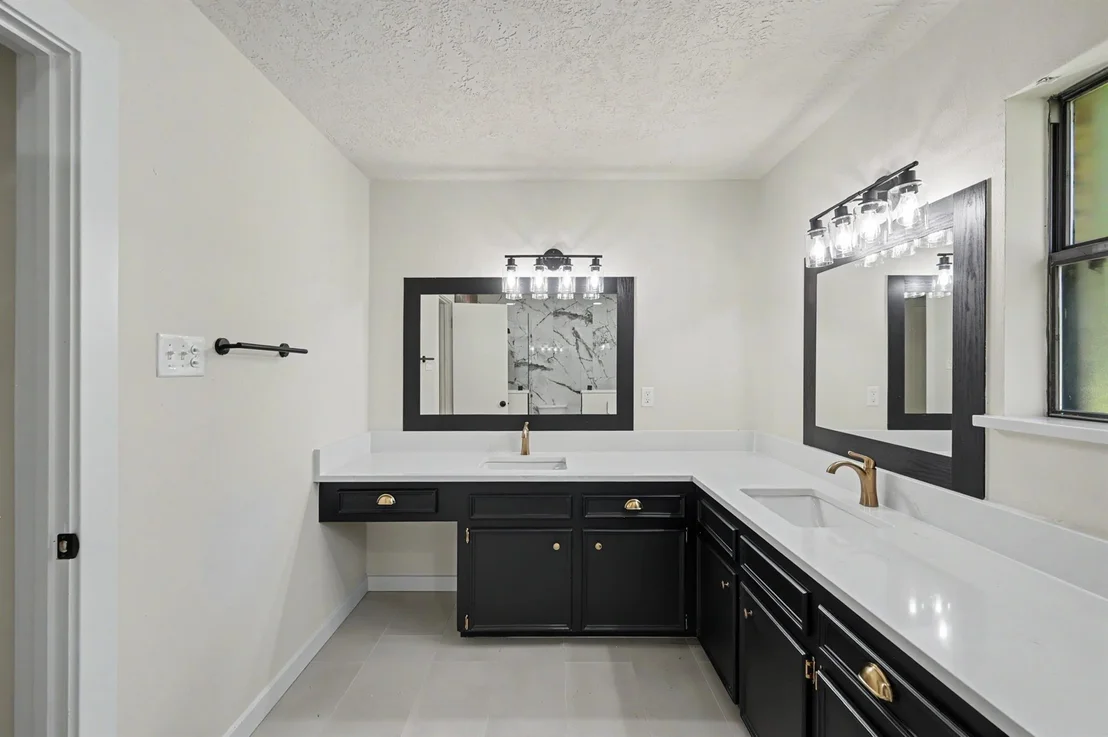 Photo of 17005 White Birch Lane