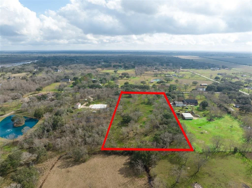 Photo of 17810 Oak Meadow Road