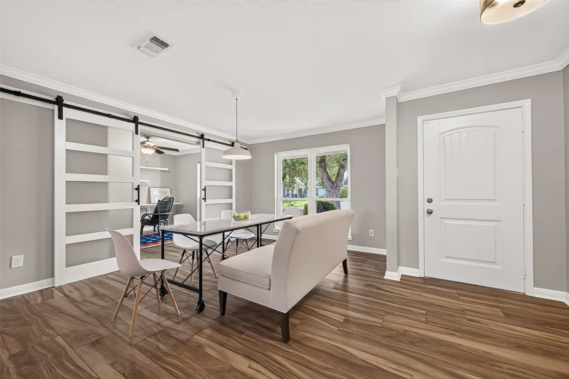 Photo of 6011 Benning Drive