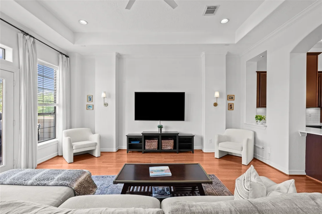 Photo of 4656 Cornish Street