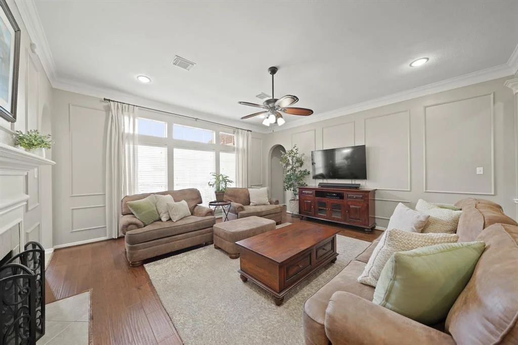 Photo of 6723 Springcrest Drive