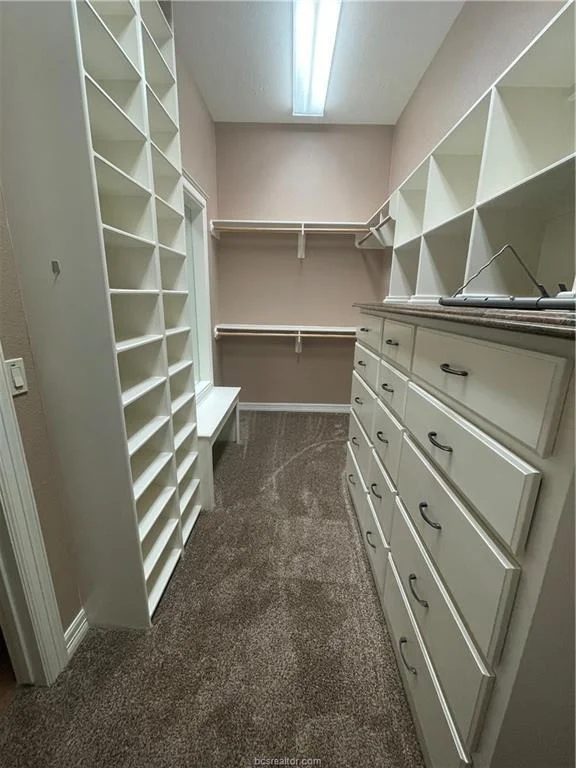 Photo of 4304 Hyde Park Lane