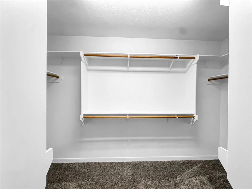 Photo of 191 Golfview Drive N