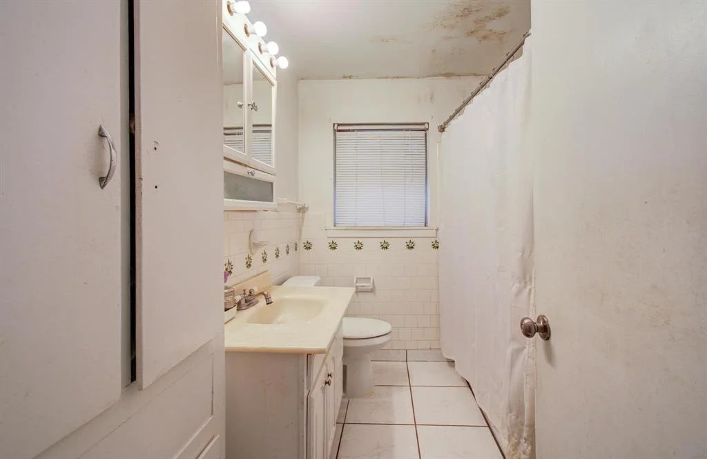 Photo of 5425 Viking Drive