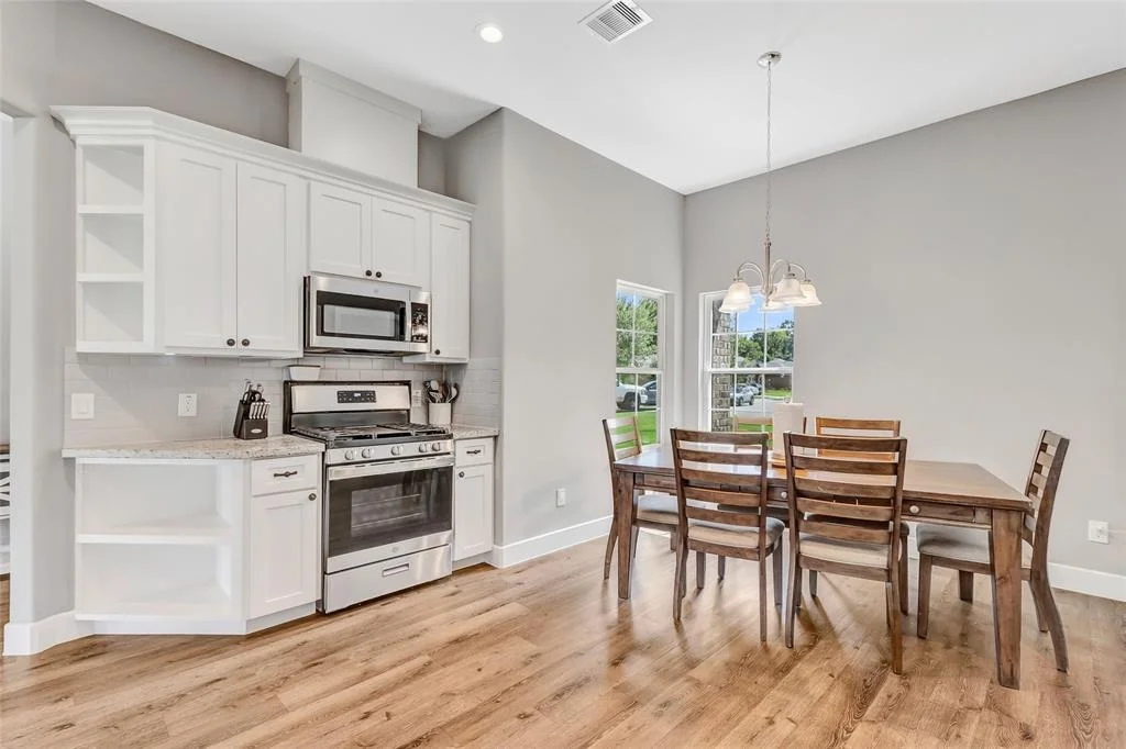 Photo of 412 Pebble Drive