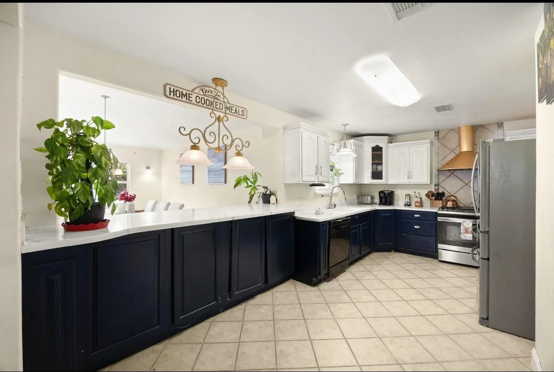 Photo of 7911 Jonquil Drive