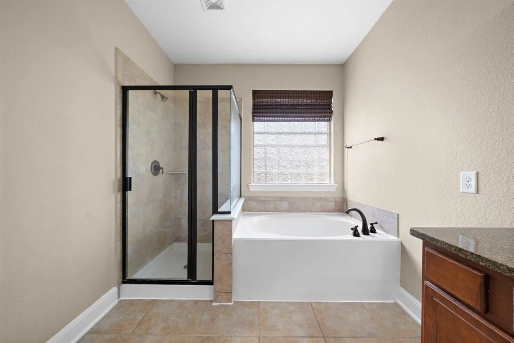 Photo of 208 Bailey Brook Lane