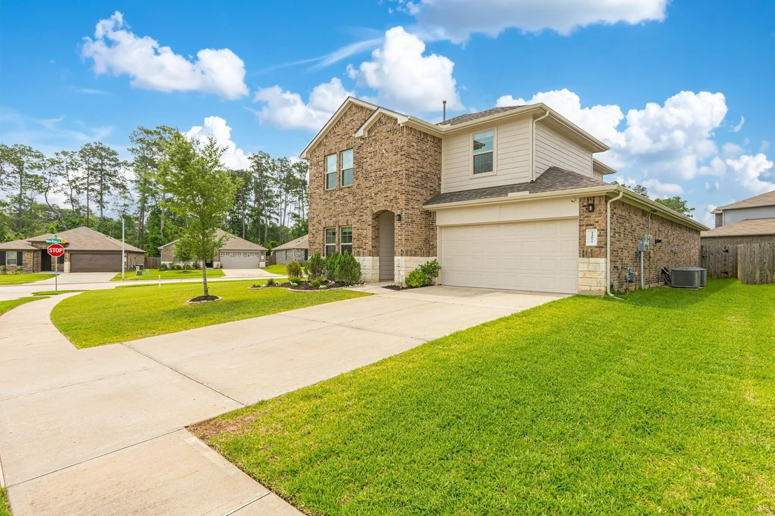 Photo of 14077 Sharktooth Hill Lane