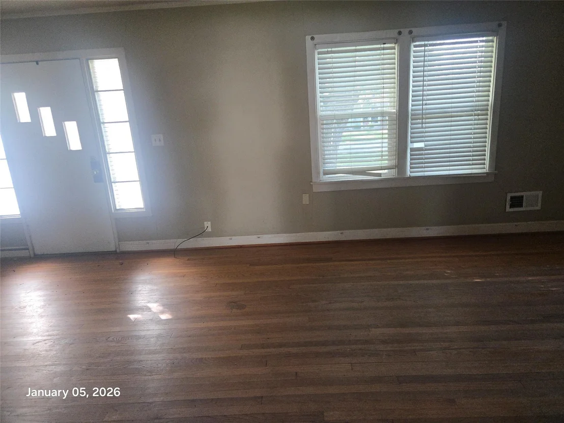 Photo of 515 Breezy Lane