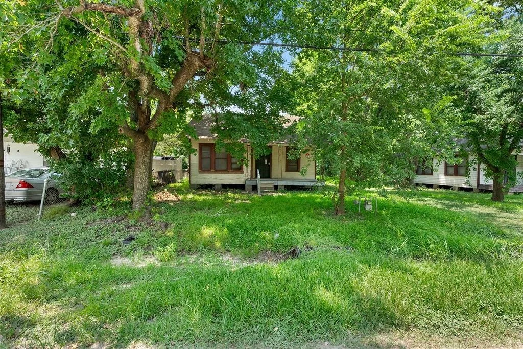 Photo of 7335 Phillips Street