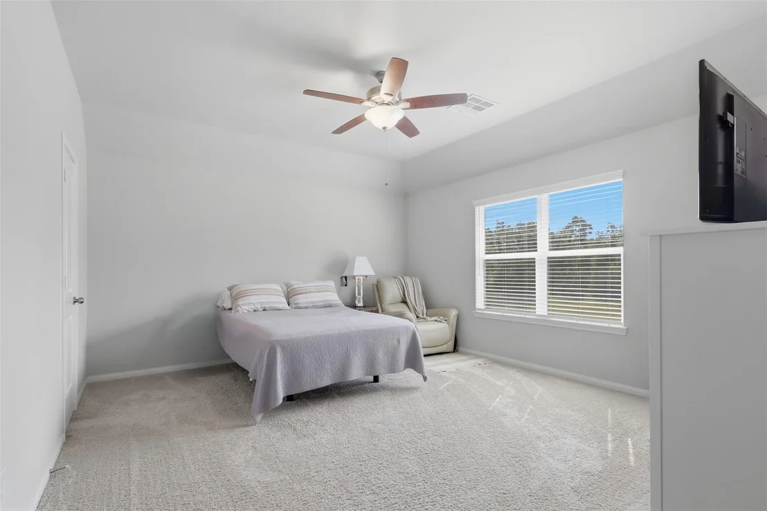 Photo of 17622 Holroyd Road
