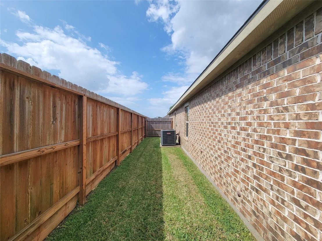 Photo of 17231 Forest Ridge Pt