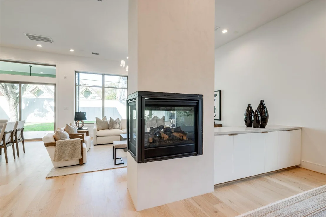 Photo of 2332 South Blvd Boulevard