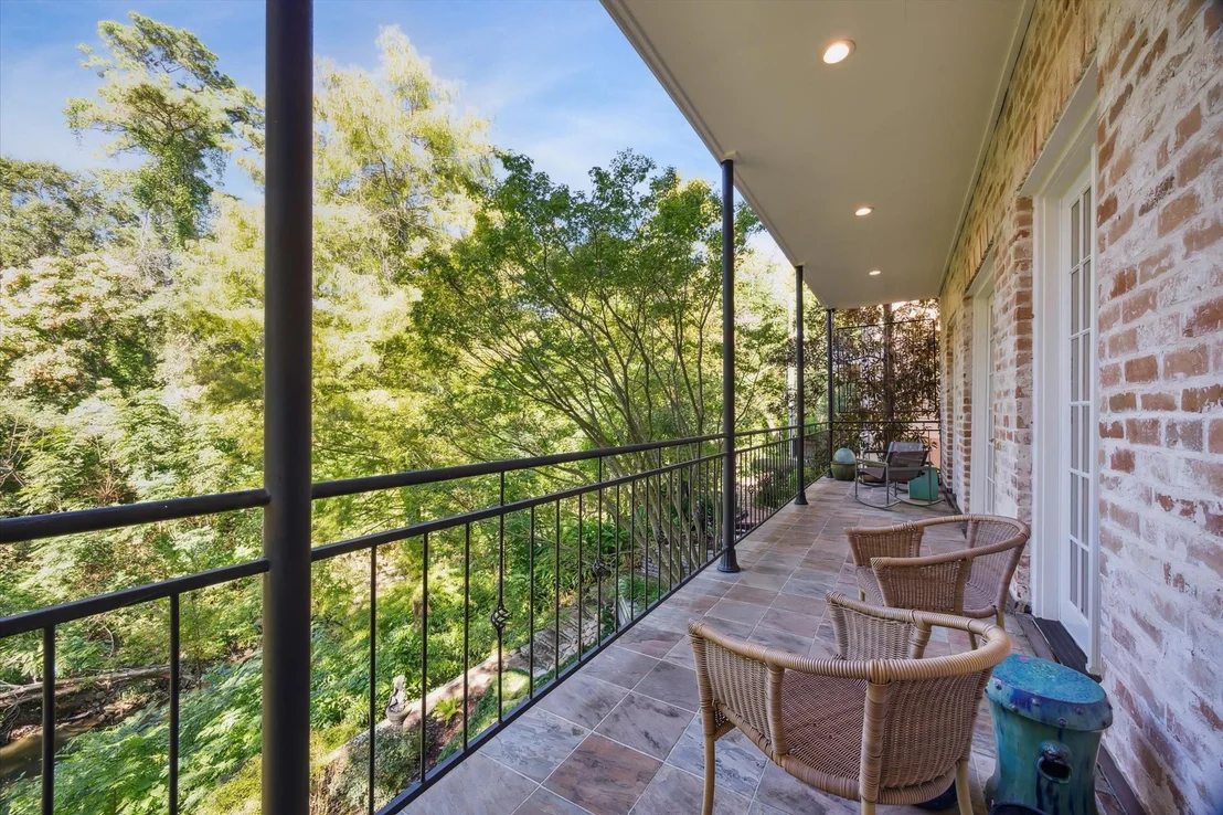 Photo of 18 Pinewold Circle