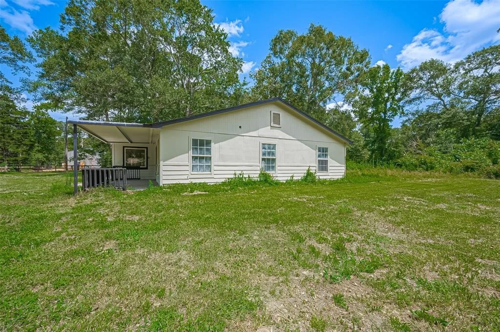 Photo of 4048 N Oak Forest Drive