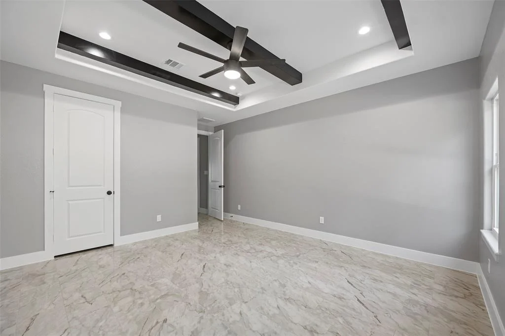 Photo of 2019 Surry Oaks Drive