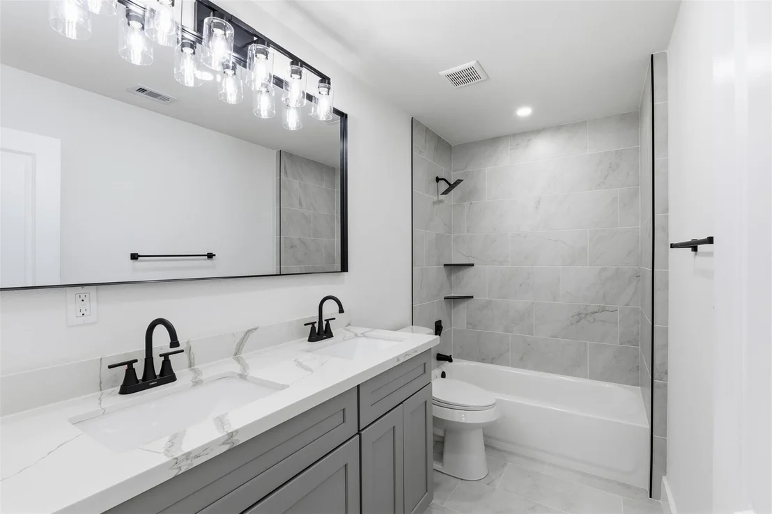 Photo of 3017 Cedarcrest Drive