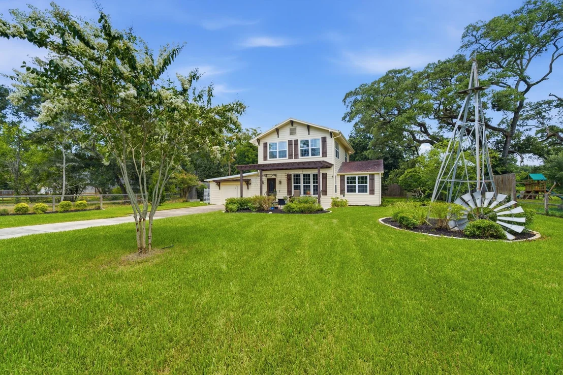 Photo of 5313 Palm Drive