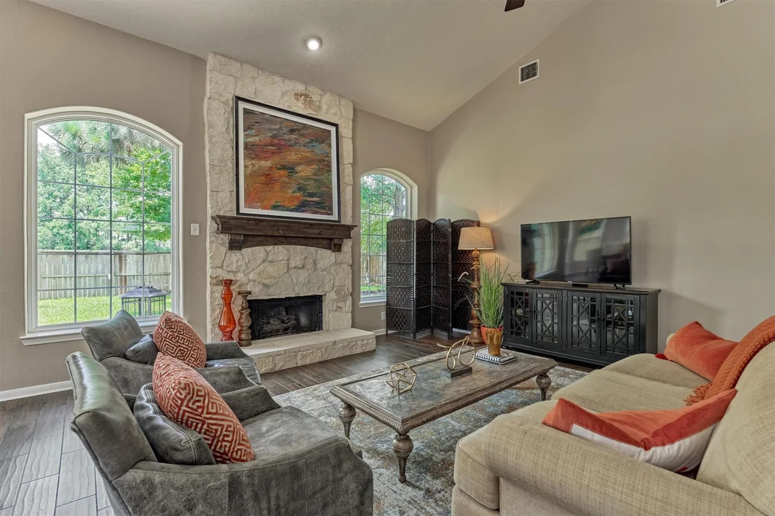 Photo of 6327 Holden Mills Drive