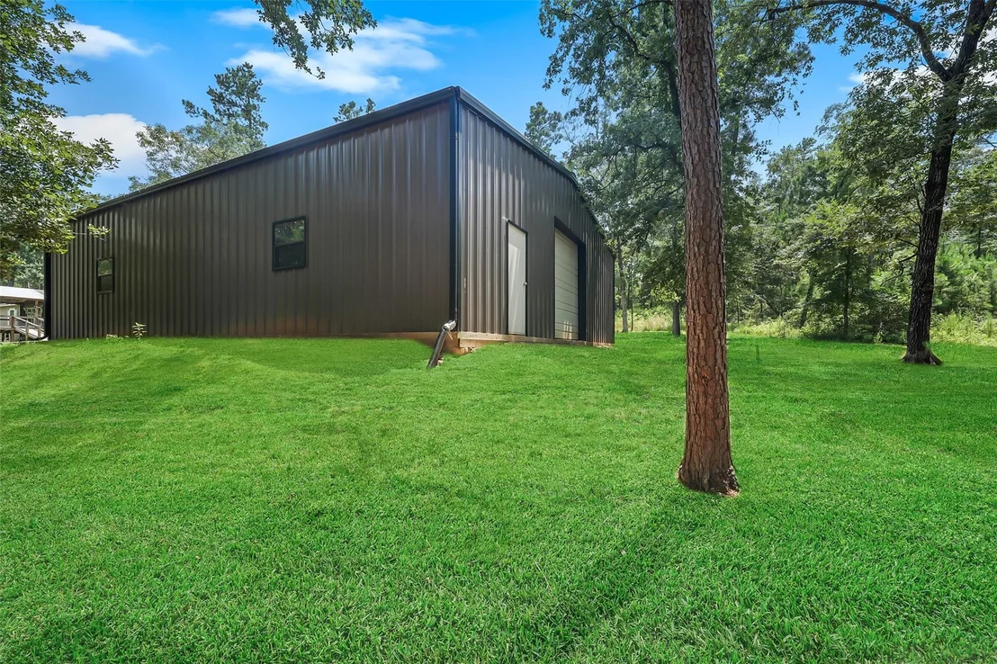 Photo of 577 Winding River Road