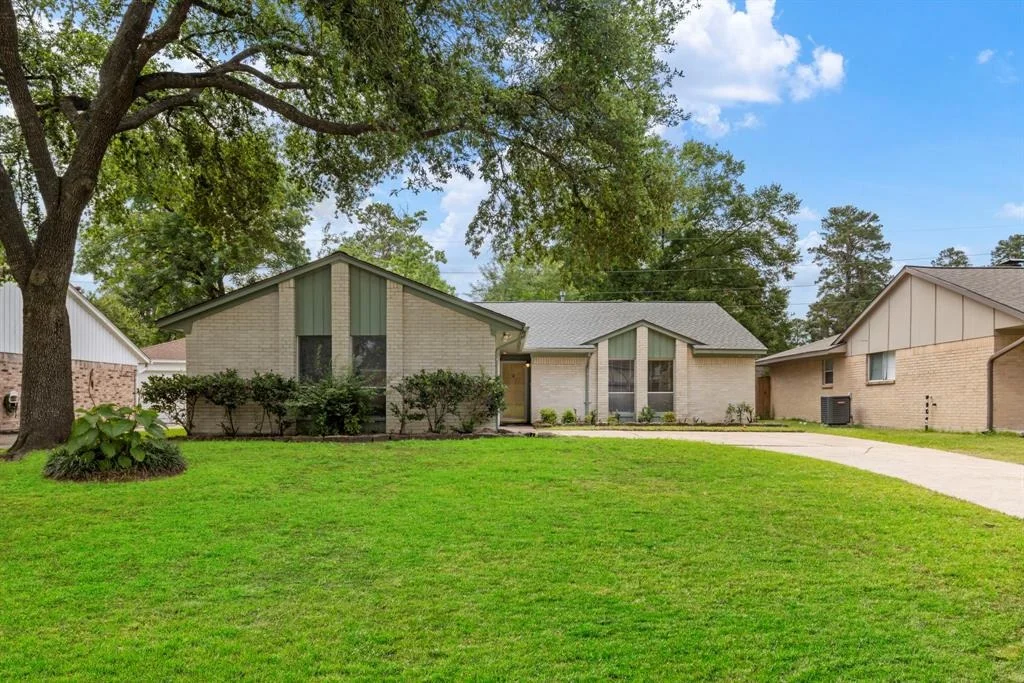 Photo of 2618 Rolling Glen Drive