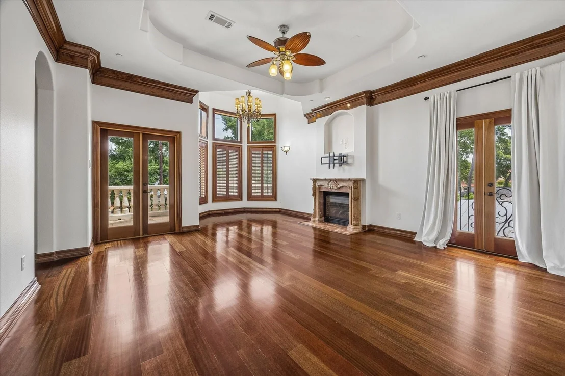 Photo of 8448 Westview Drive