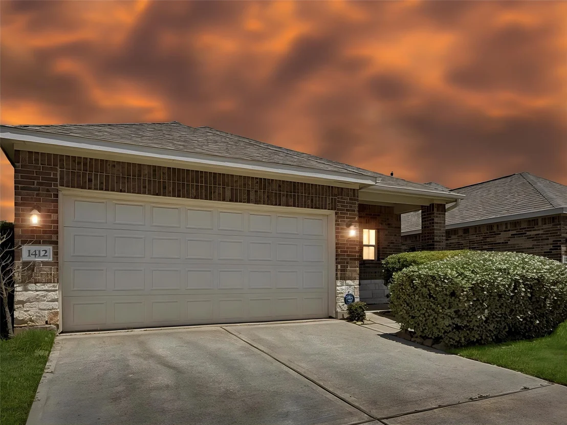 Photo of 1412 Sundown Glen Lane