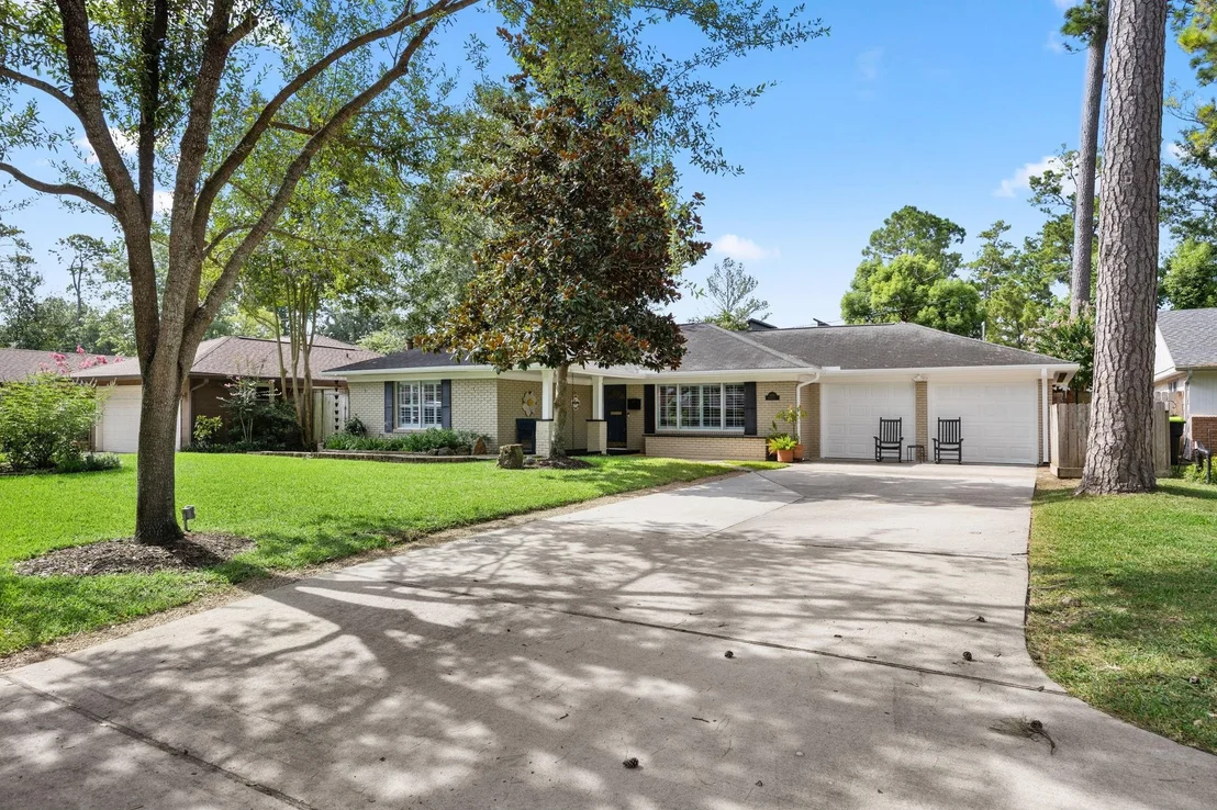 Photo of 8313 Cedarbrake Drive