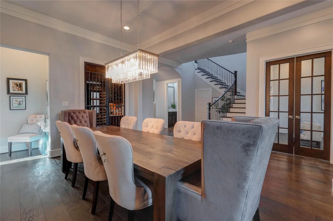 Photo of 2111 Saxon Drive