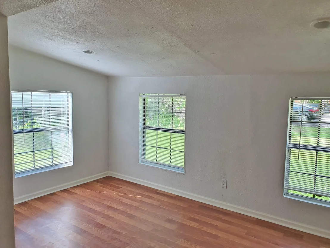 Photo of 1272 Pecan Street