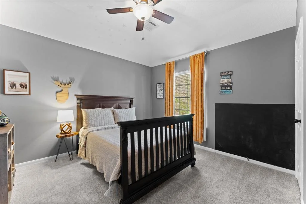 Photo of 211 N Floral Leaf Circle