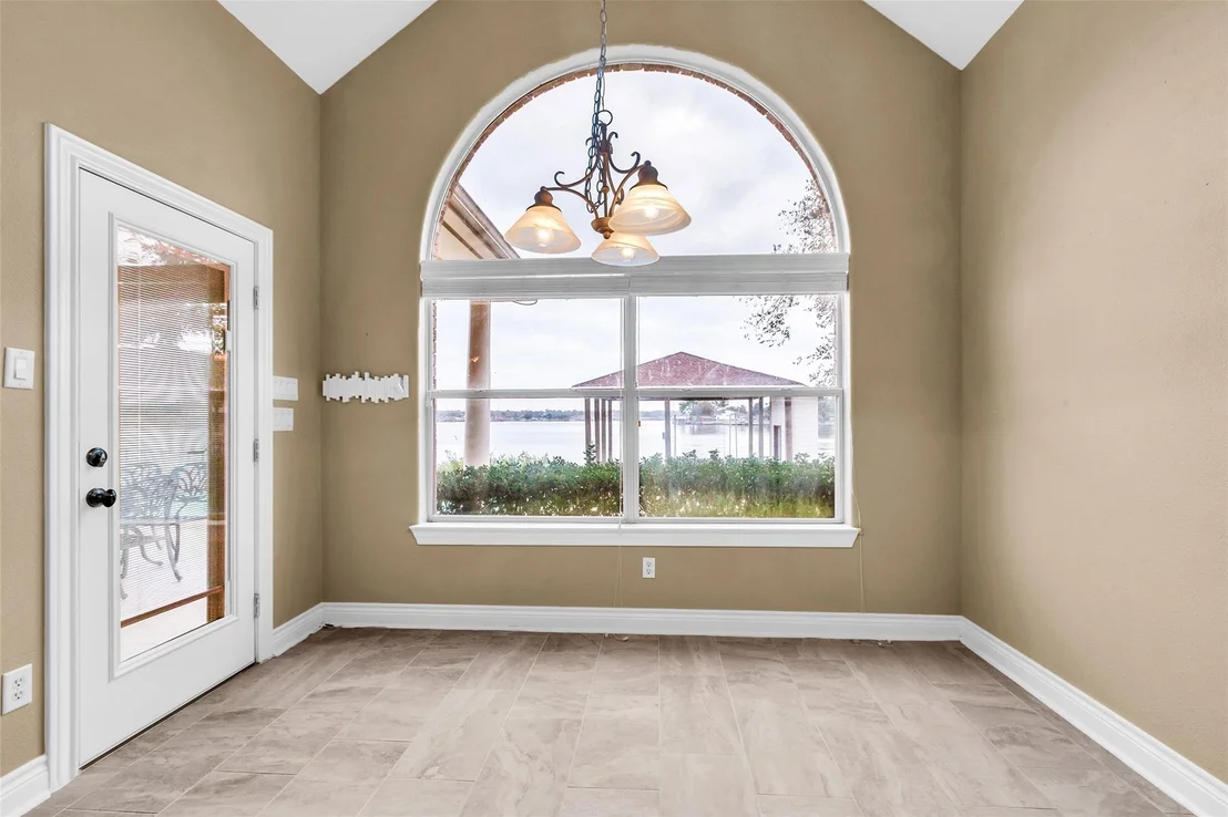 Photo of 14030 Shoreline Drive