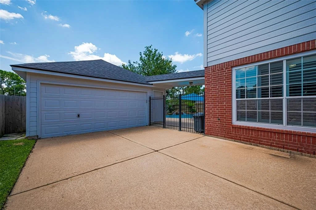 Photo of 16323 Burham Park Drive