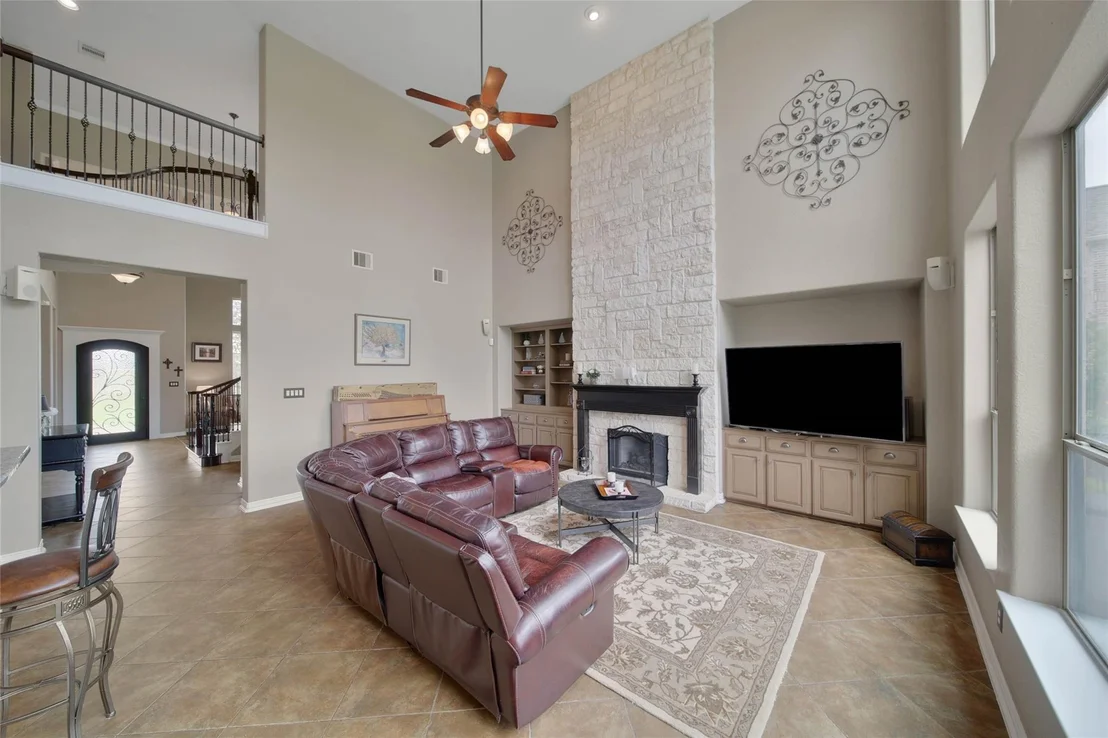 Photo of 11710 Grandview Dr
