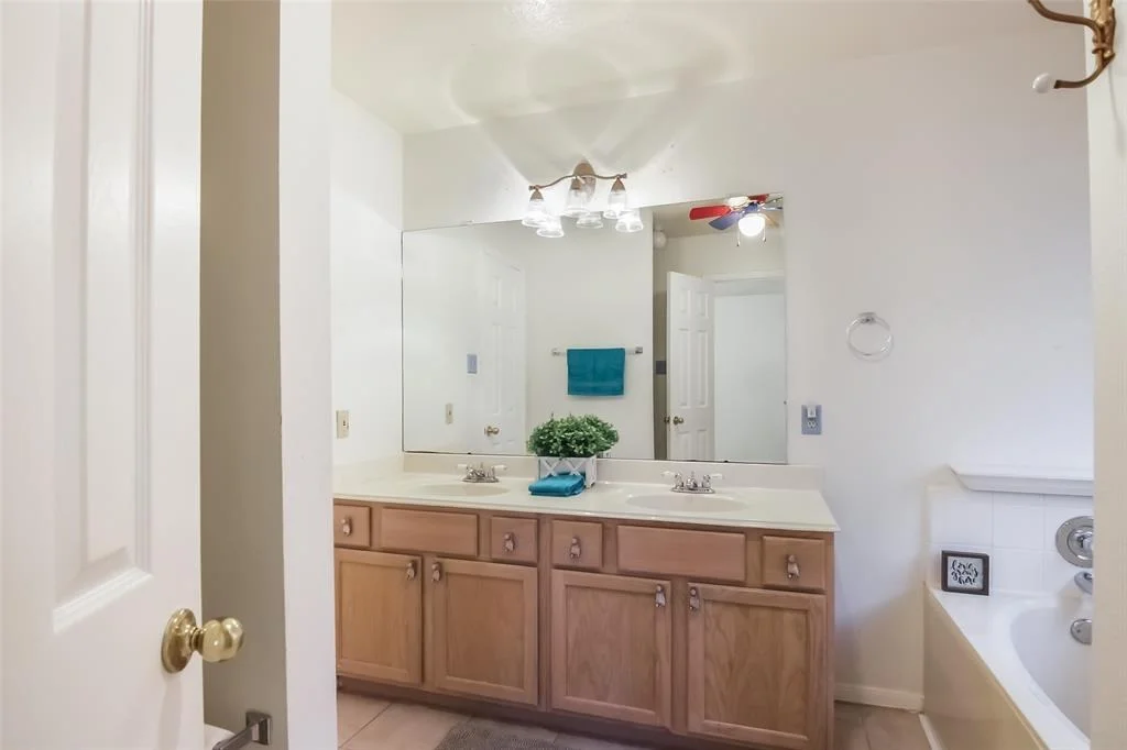 Photo of 5018 Dawngate Drive