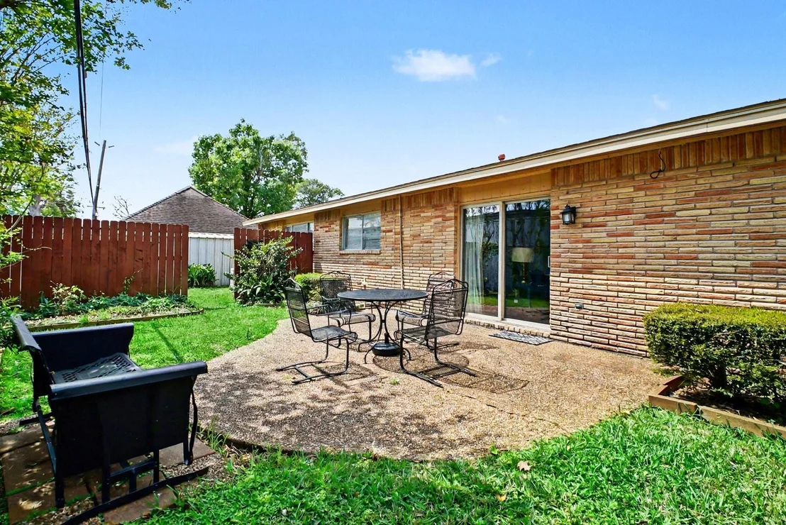 Photo of 2803 Rockarbor Drive