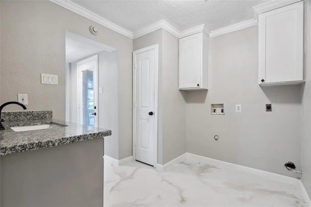 Photo of 570 Roanoke Drive