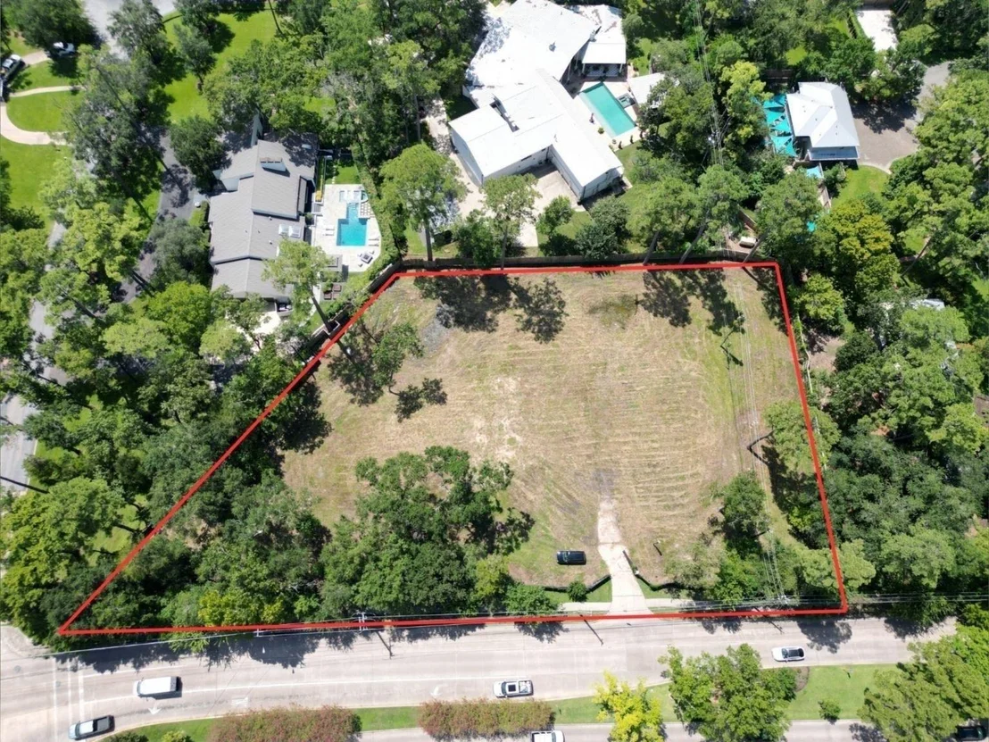 Photo of 11439 Memorial Drive