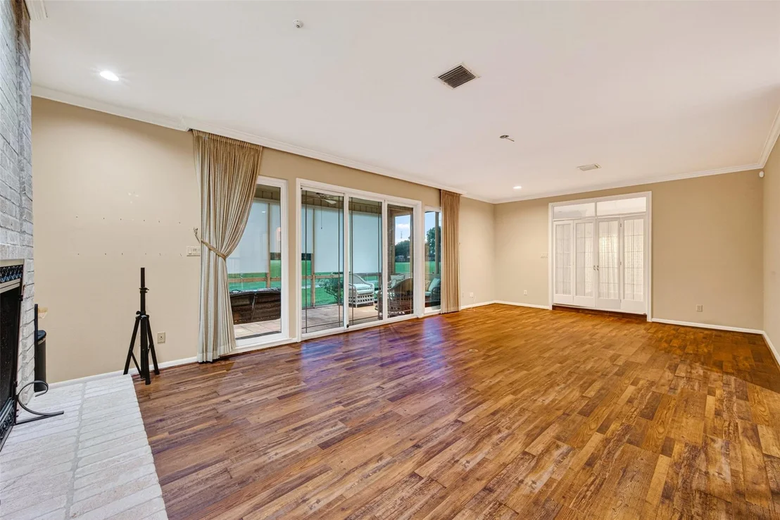 Photo of 618 Longview Drive