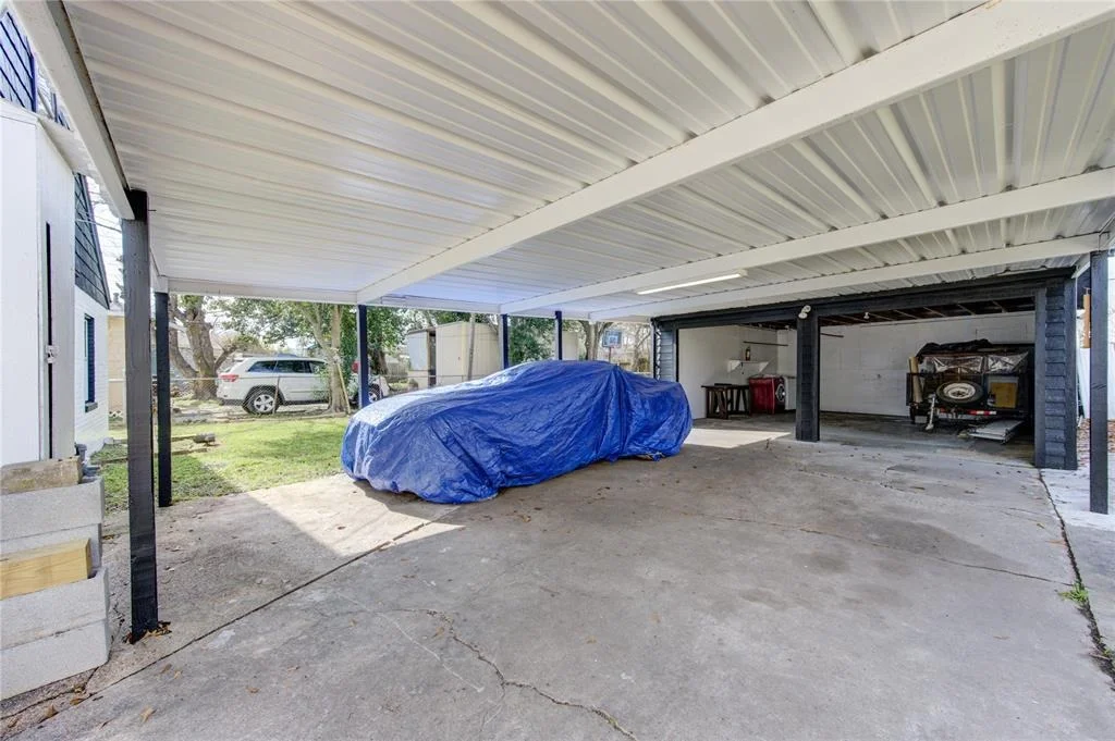 Photo of 8243 Barkley Street