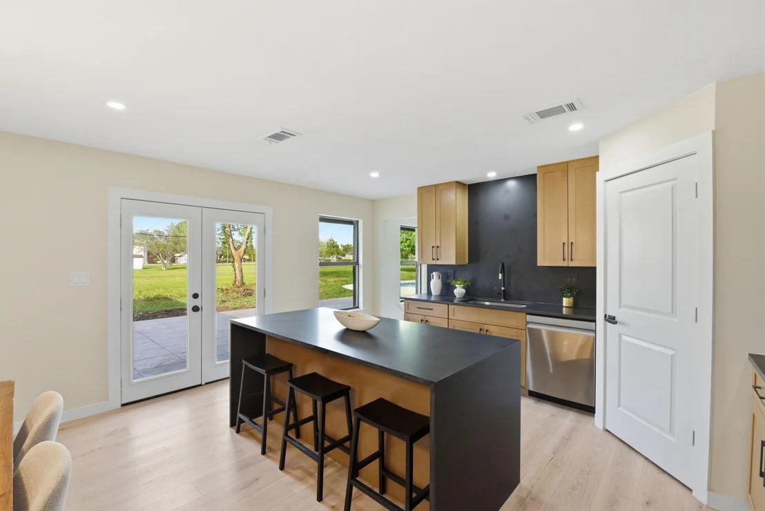 Photo of 1011 Sycamore Road