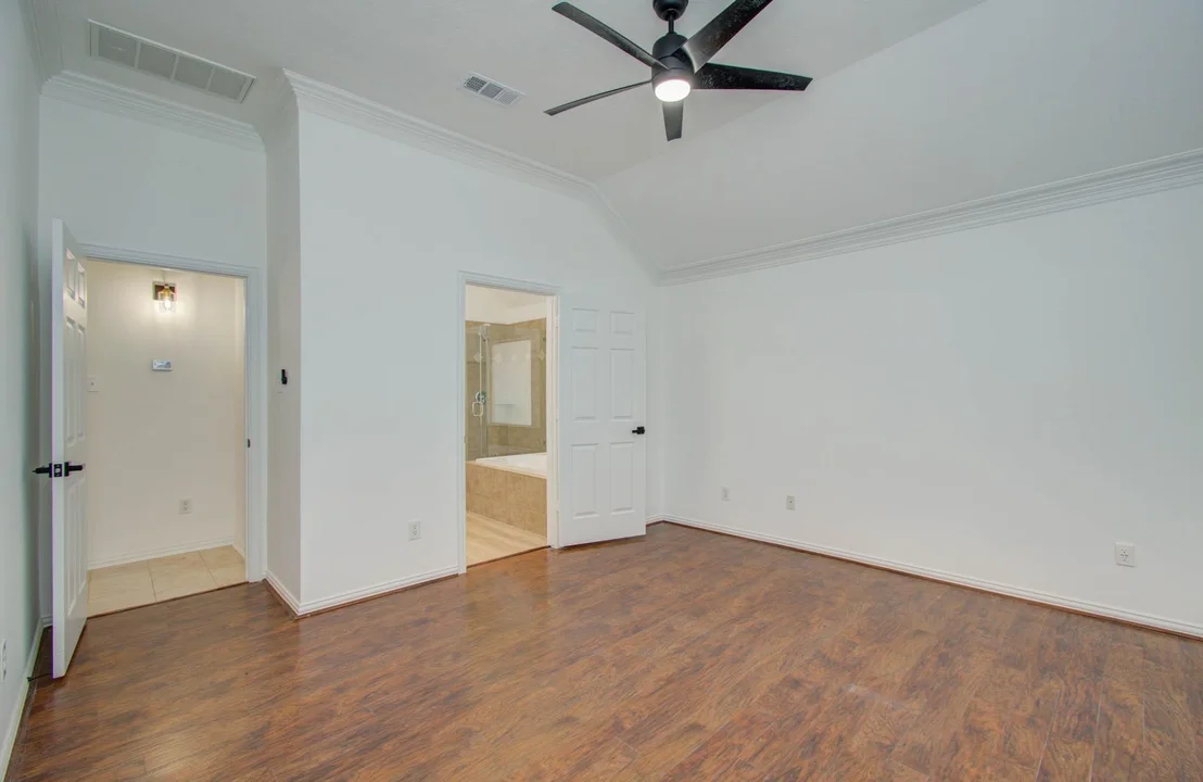 Photo of 18314 N Elizabeth Shore Loop