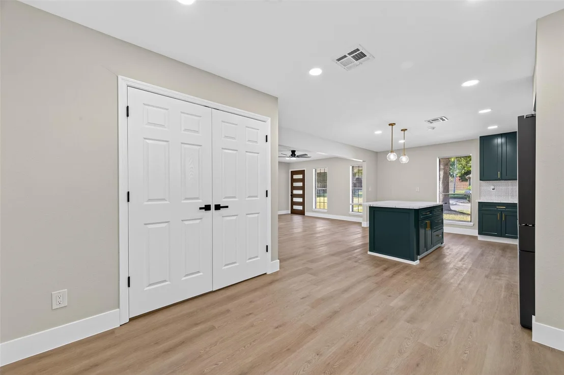 Photo of 12206 Fairhaven Lane