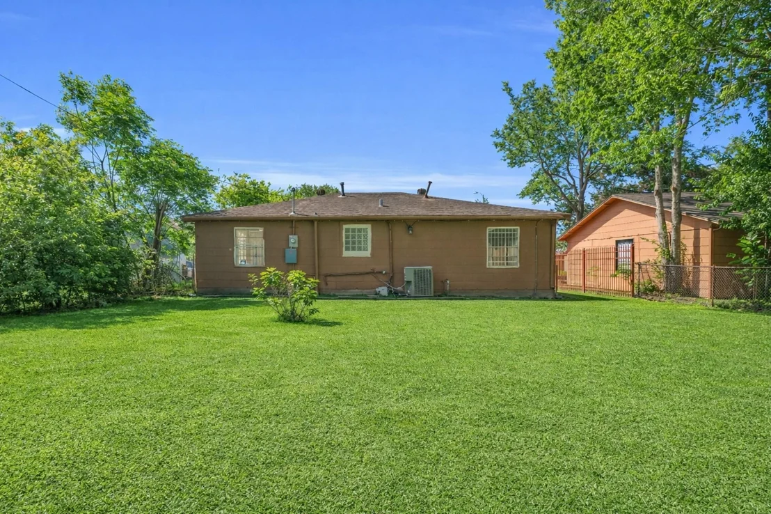 Photo of 3922 Simsbrook Drive