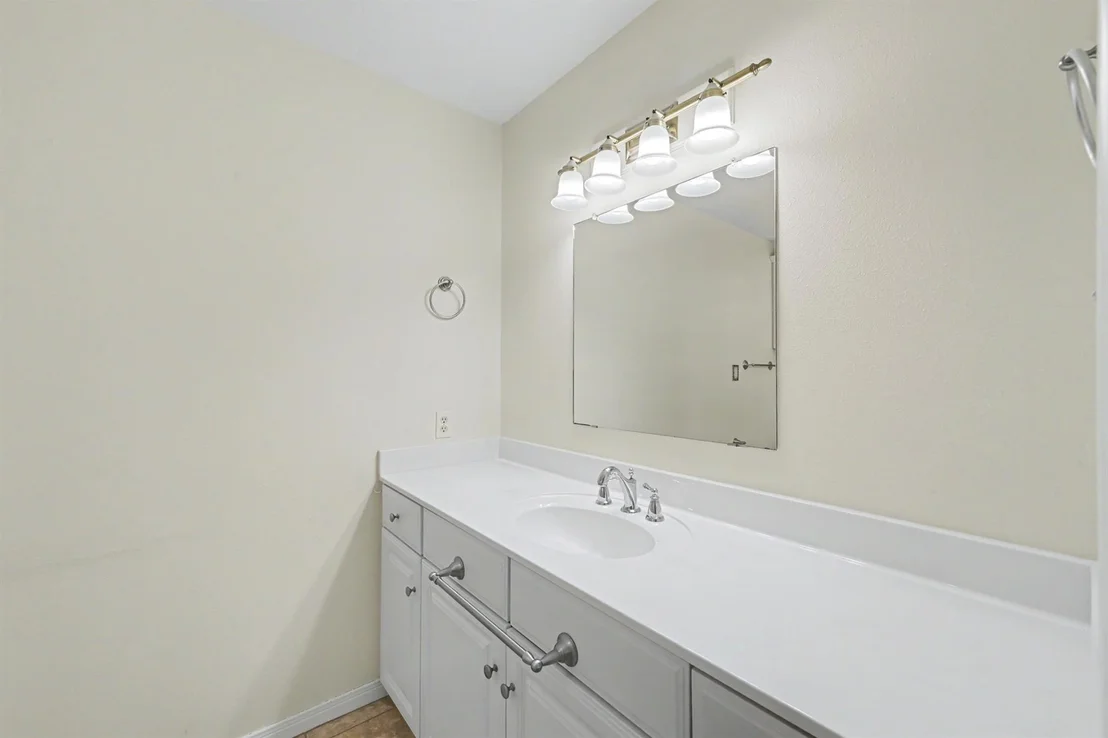 Photo of 15 Lakeside