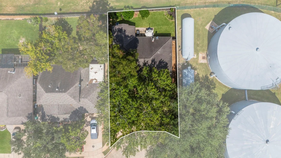Photo of 2437 Willow Bend Drive