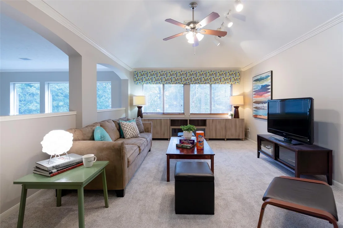 Photo of 150 Goldenvine Court