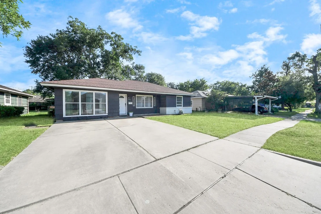 Photo of 805 Armor Avenue
