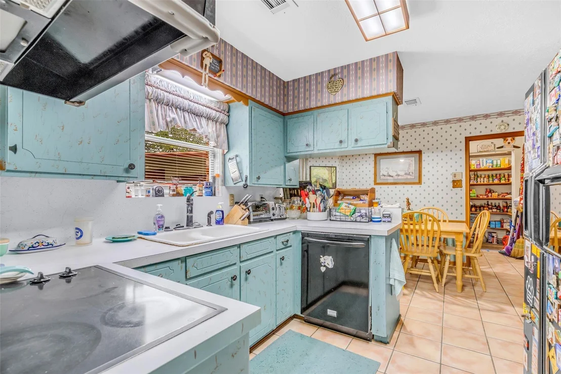 Photo of 7438 Wright Road
